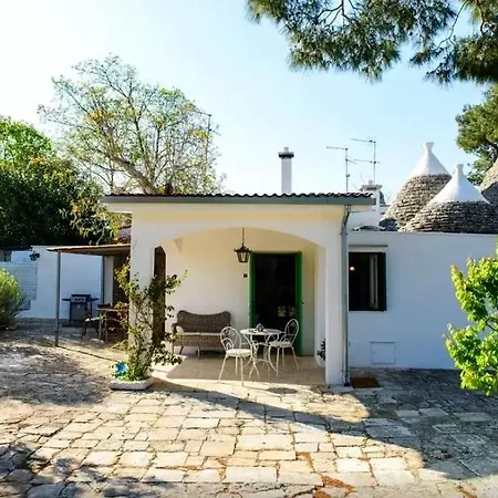 Trulli Delle Acacie